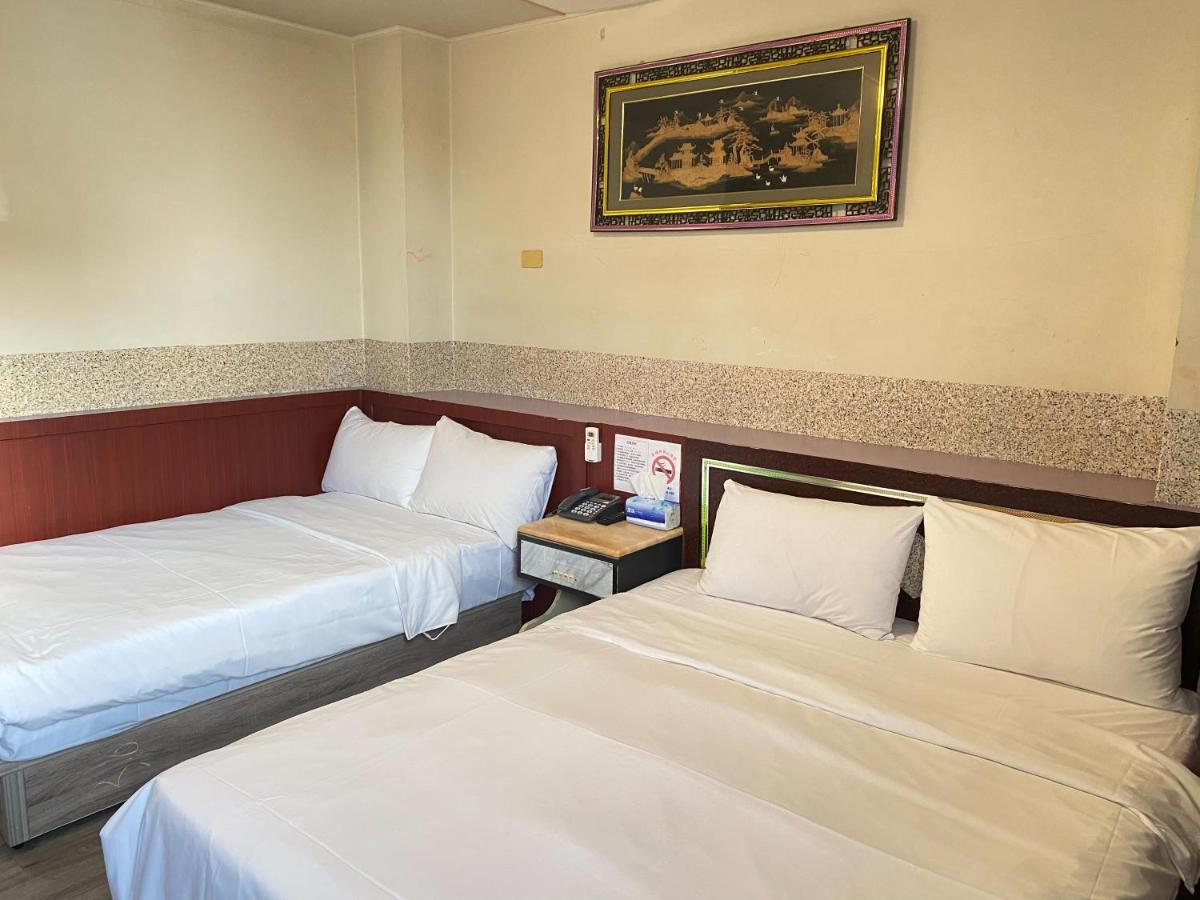 Huang Kai Hotel Тайчжун Экстерьер фото